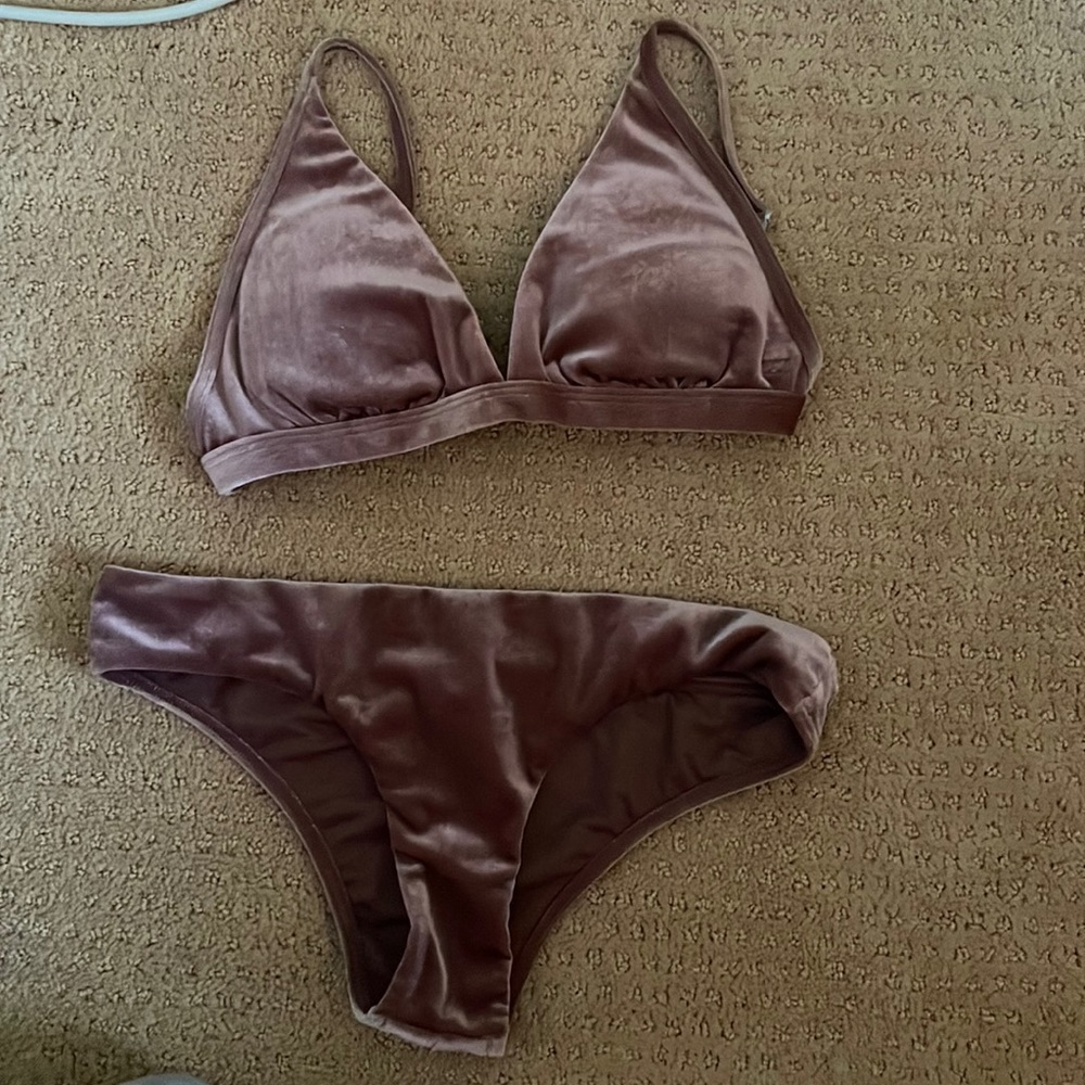 Billabong velvet swimsuit
